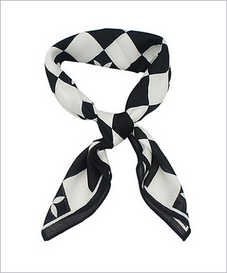Monkee's Jewelry & ACC Quatrefoil & Checkered Print Bandana in Black