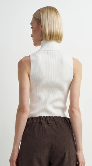Astrid Wilco Essential / Multiple Colors