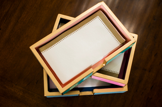 Gracie Enameled Guest Towel Tray