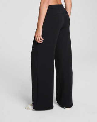 Spanx AirEssentials Wide Leg Pant in Very Black