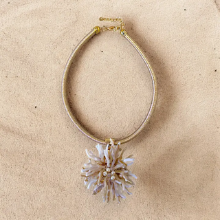 Monkee's Coastal Collection Flower Necklace / 2 Color Options