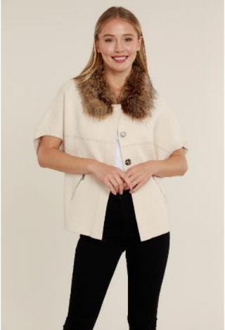 Dolce Cabo Faux Fur Trimmed Cocoon Cardigan in Creme / Chestnut