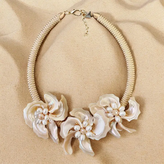 Monkee's Coastal Collection Flower Necklace | Seashell Necklace | Mocha Mousse Necklace / 2 Color Options