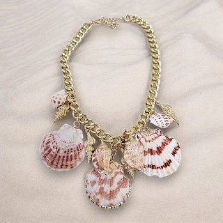 Monkee's Coastal Collection Seashell Necklace | Charm Necklace | Chain | Coastal | Beach