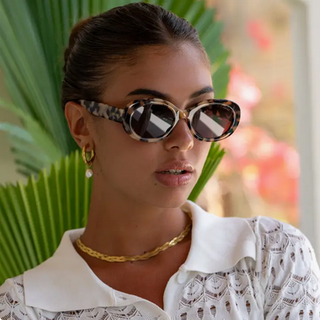 Freyrs Aria Acetate Womens Oval Sunglasses - Milky Tortoise